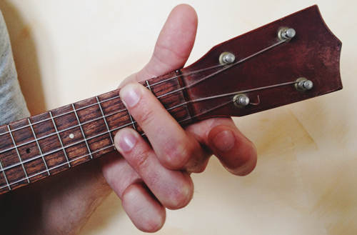 Alternative D7 barre chord on the ukulele